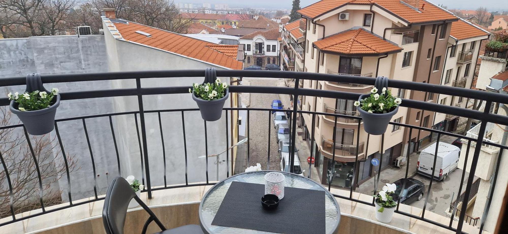 Black And White Apartment Karlowo Exterior foto