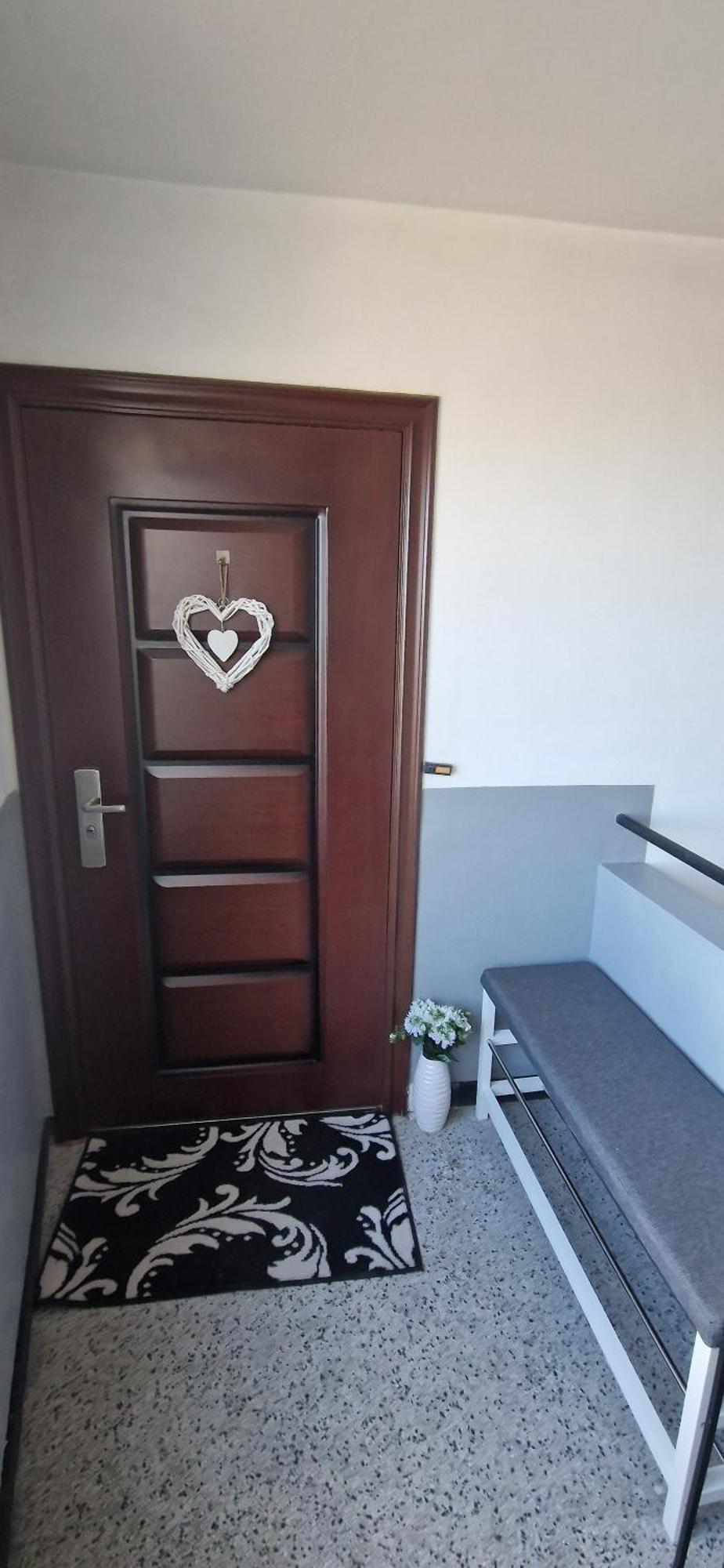 Black And White Apartment Karlowo Exterior foto